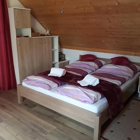 Privat Jozef Ubytovanie v rodine